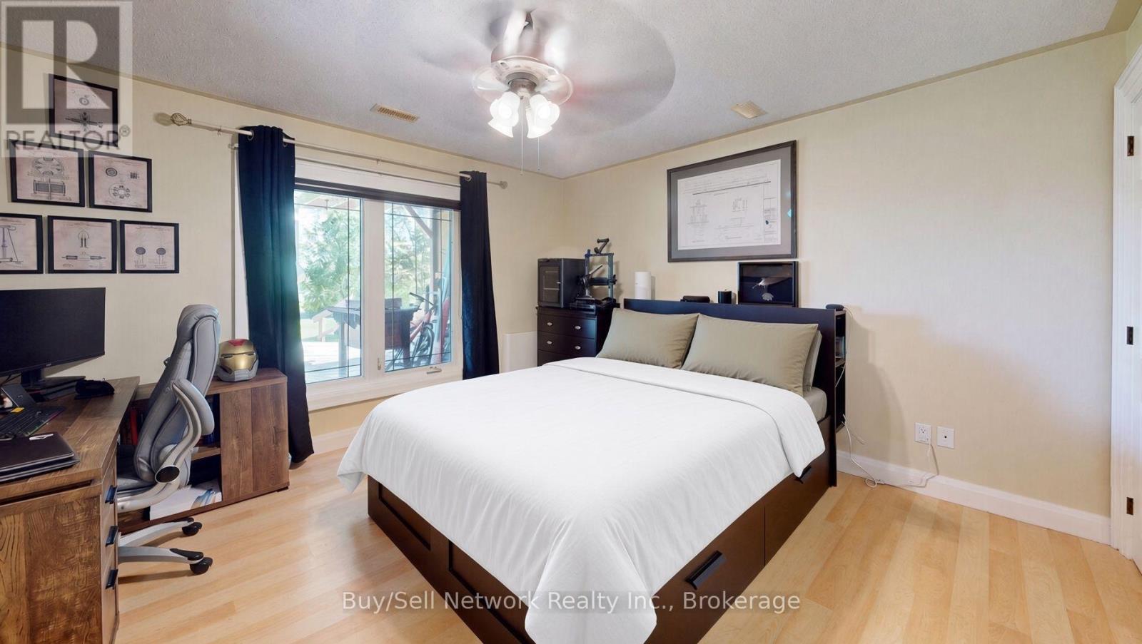 29 NURSE AVENUE - 40