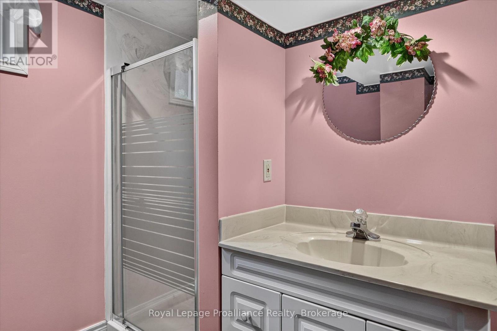 1296 HUDSON STREET - Image 29