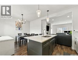 Kitchen - 661 Feheregyhazi Boulevard, Saskatoon, SK S7W0Z4 Photo 11