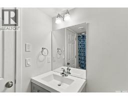 661 Feheregyhazi Boulevard, Saskatoon, SK S7W0Z4 Photo 31