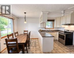 Family room - 1399 6th Street E, Prince Albert, SK S6V0R1 Photo 8