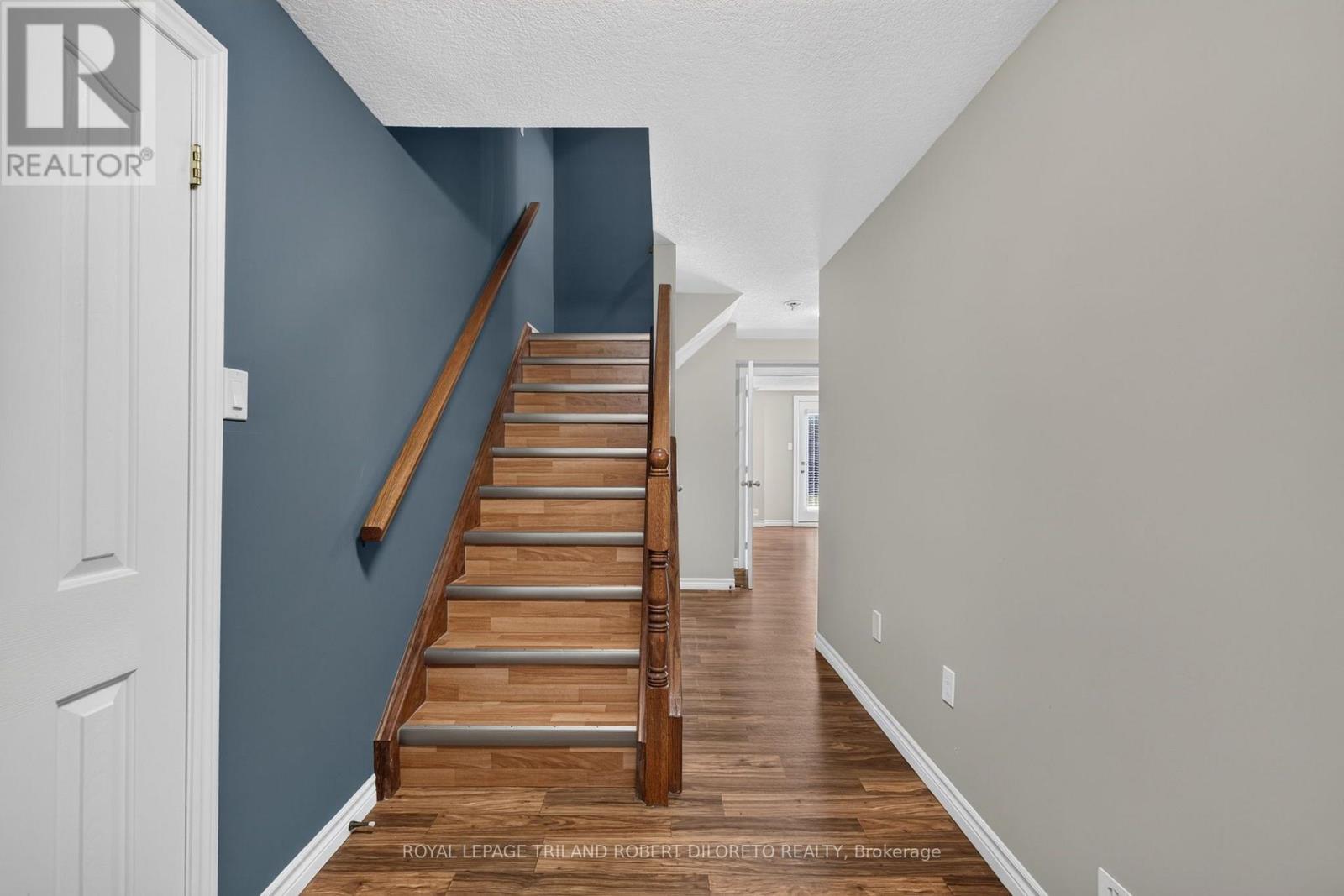 375 KINGBIRD COURT - Image 36