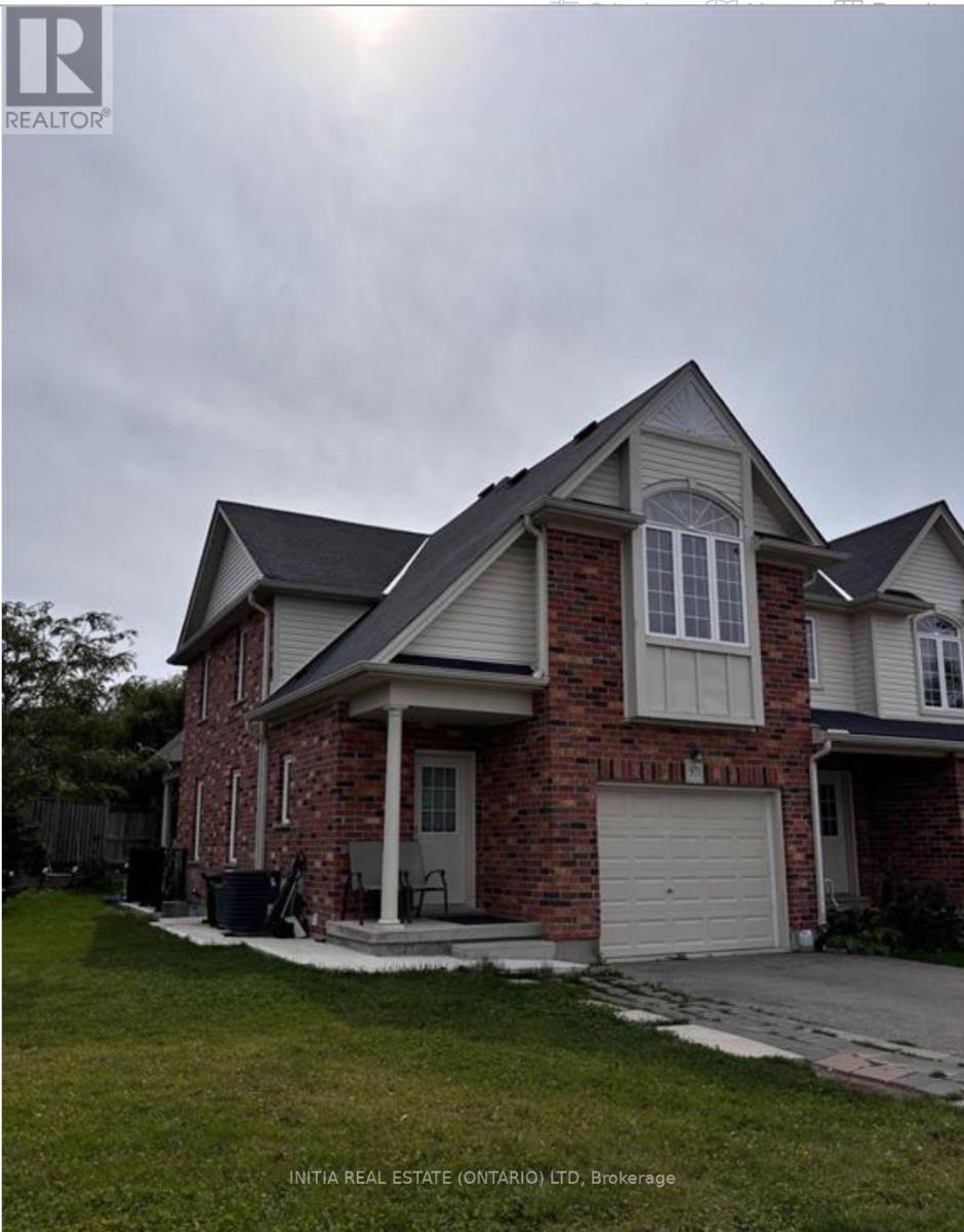 971 SILVERFOX CRESCENT