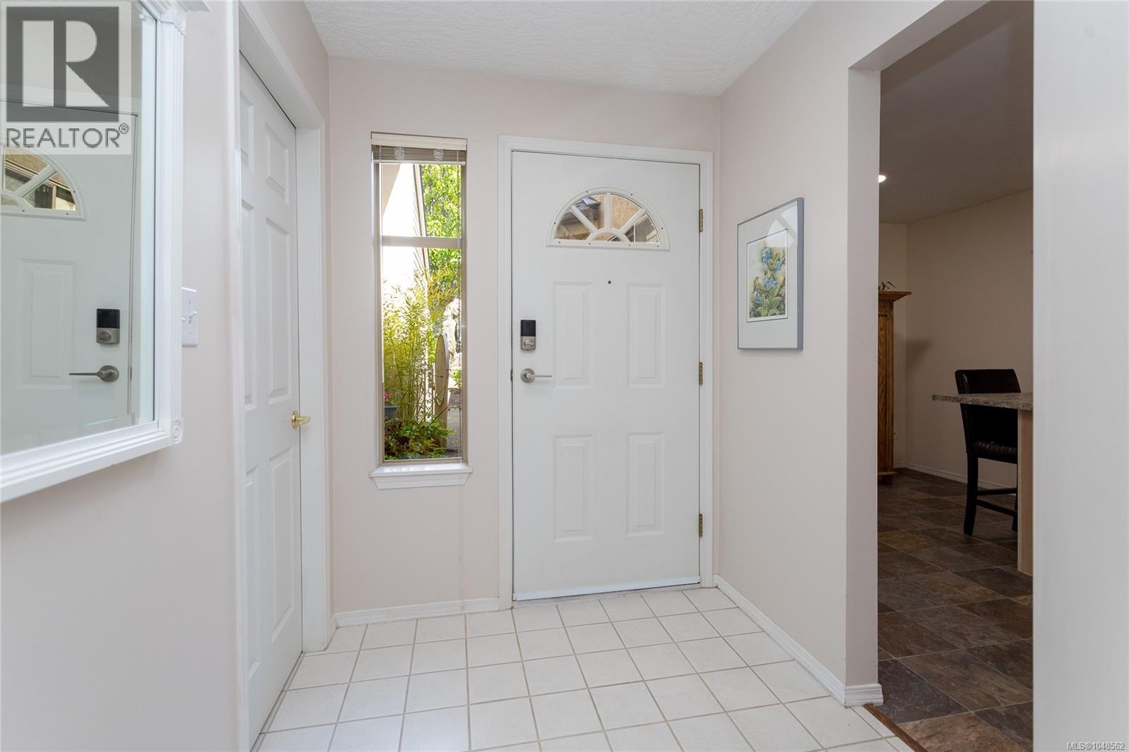 #28 909 Admirals Rd - 33