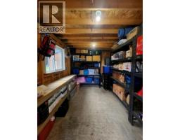 Laundry room - 4165 43 Highway, Elkford, BC V0B1H0 Photo 8