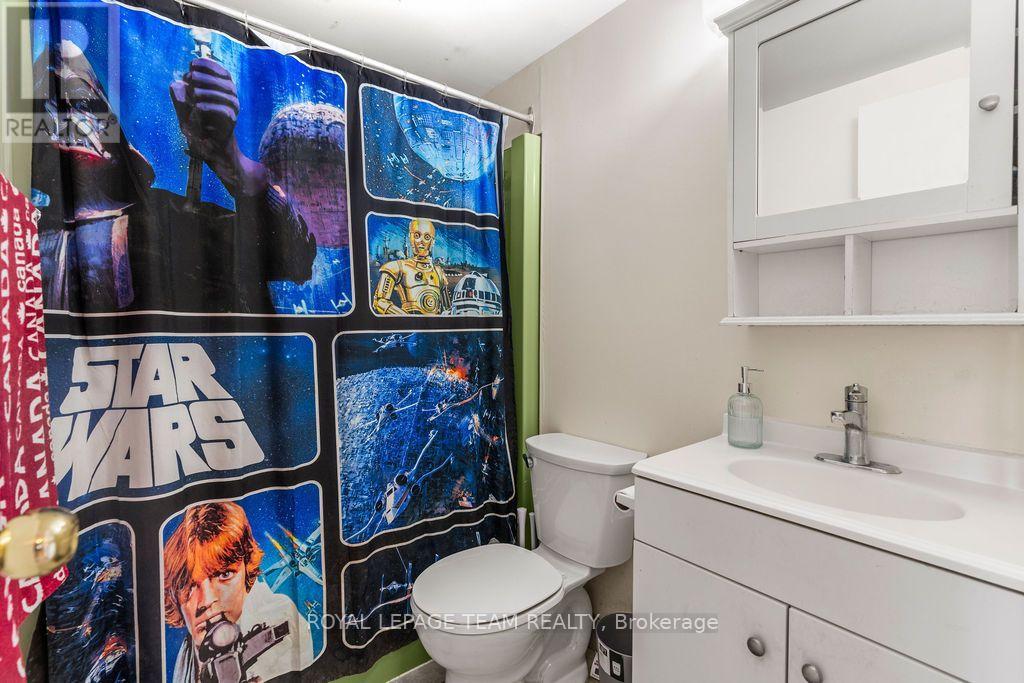2 Bed, 1 Bath House for Sale in Ottawa – 1112 – 2000 JASMINE CRESCENT, Ottawa – MLS# X13779914 - Image 9