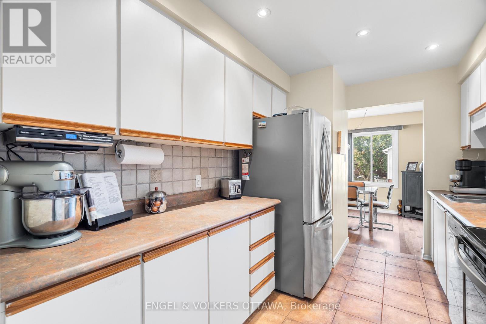 34 – 1793 AXMINSTER COURT, Ottawa. Luxury613. By Peter Sagos - Image 13