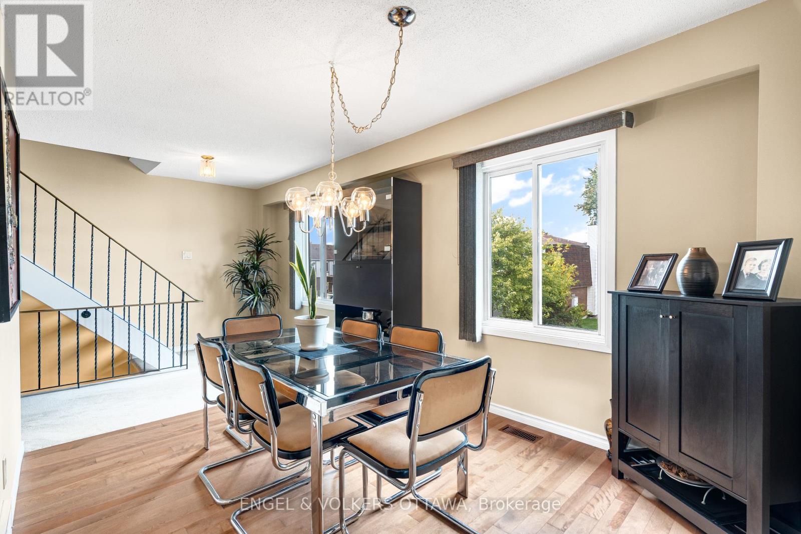 34 – 1793 AXMINSTER COURT, Ottawa. Luxury613. By Peter Sagos - Image 16