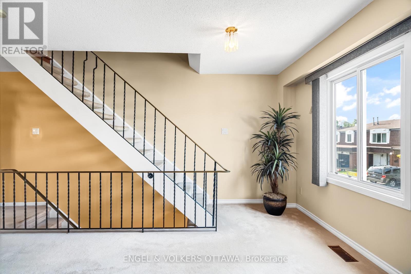 34 – 1793 AXMINSTER COURT, Ottawa. Luxury613. By Peter Sagos - Image 19