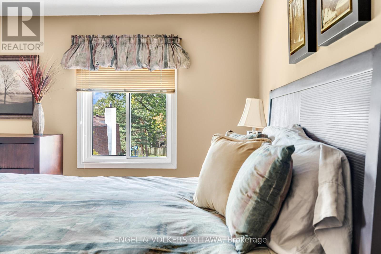 34 – 1793 AXMINSTER COURT, Ottawa. Luxury613. By Peter Sagos - Image 28