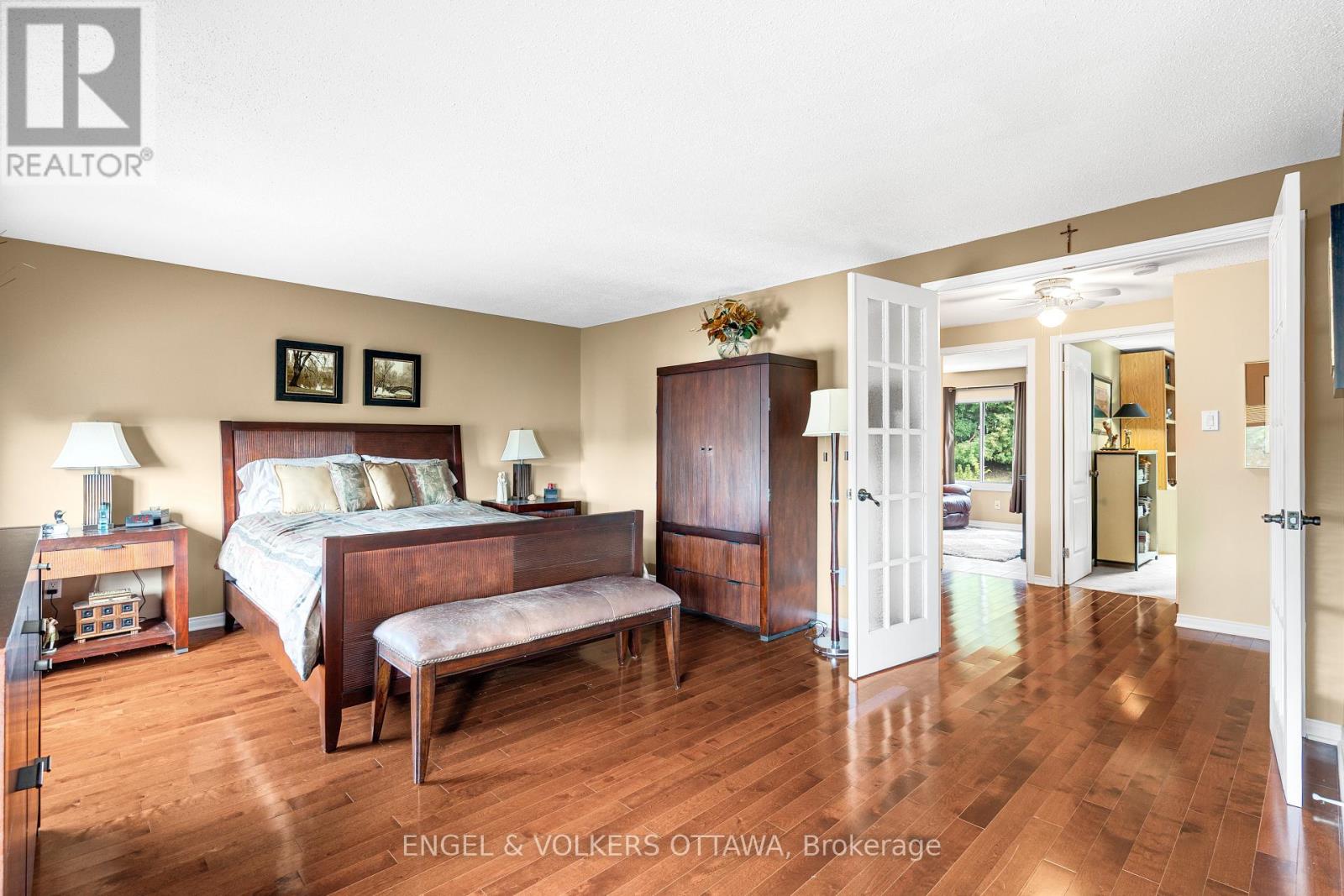 34 – 1793 AXMINSTER COURT, Ottawa. Luxury613. By Peter Sagos - Image 29