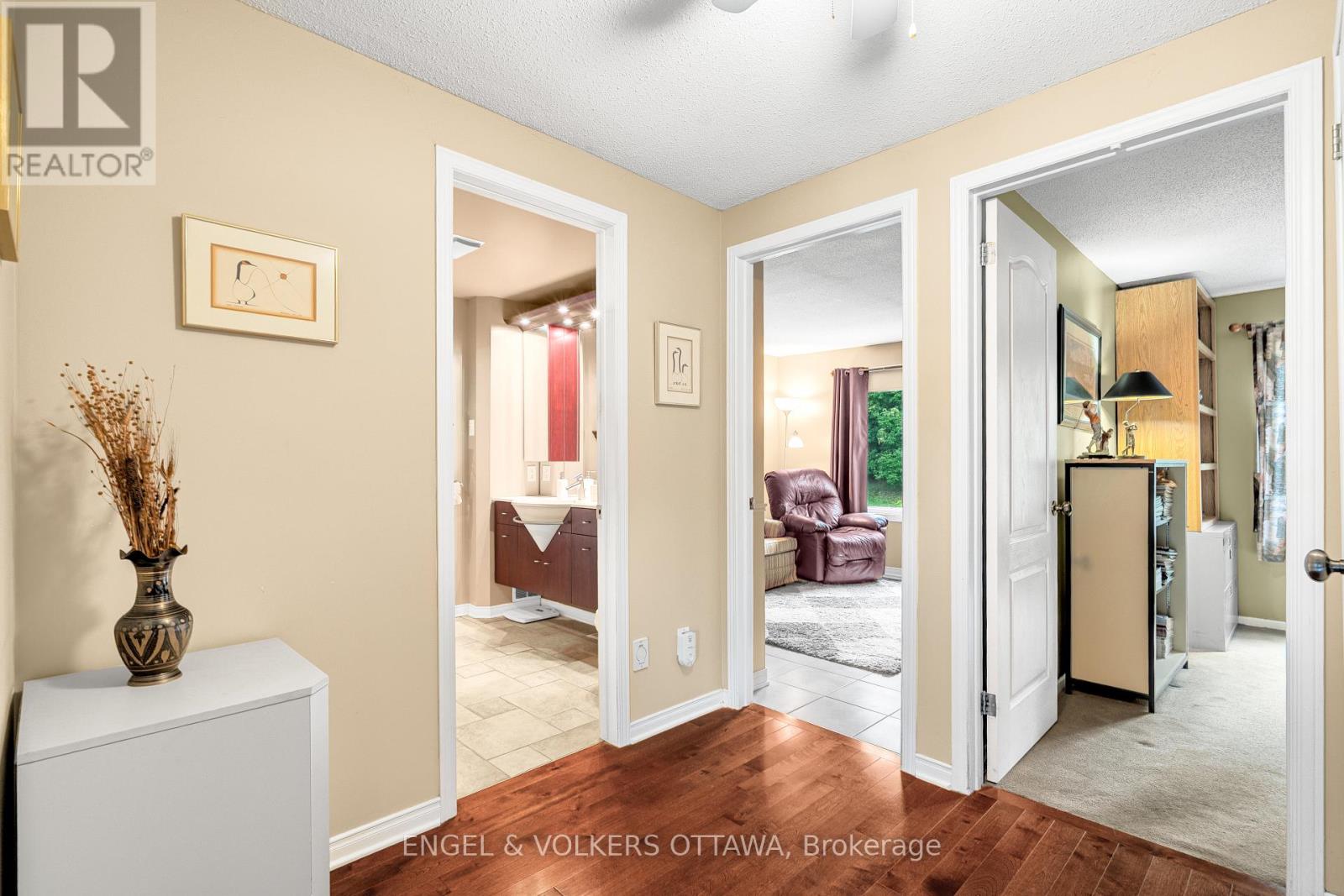 34 – 1793 AXMINSTER COURT, Ottawa. Luxury613. By Peter Sagos - Image 30