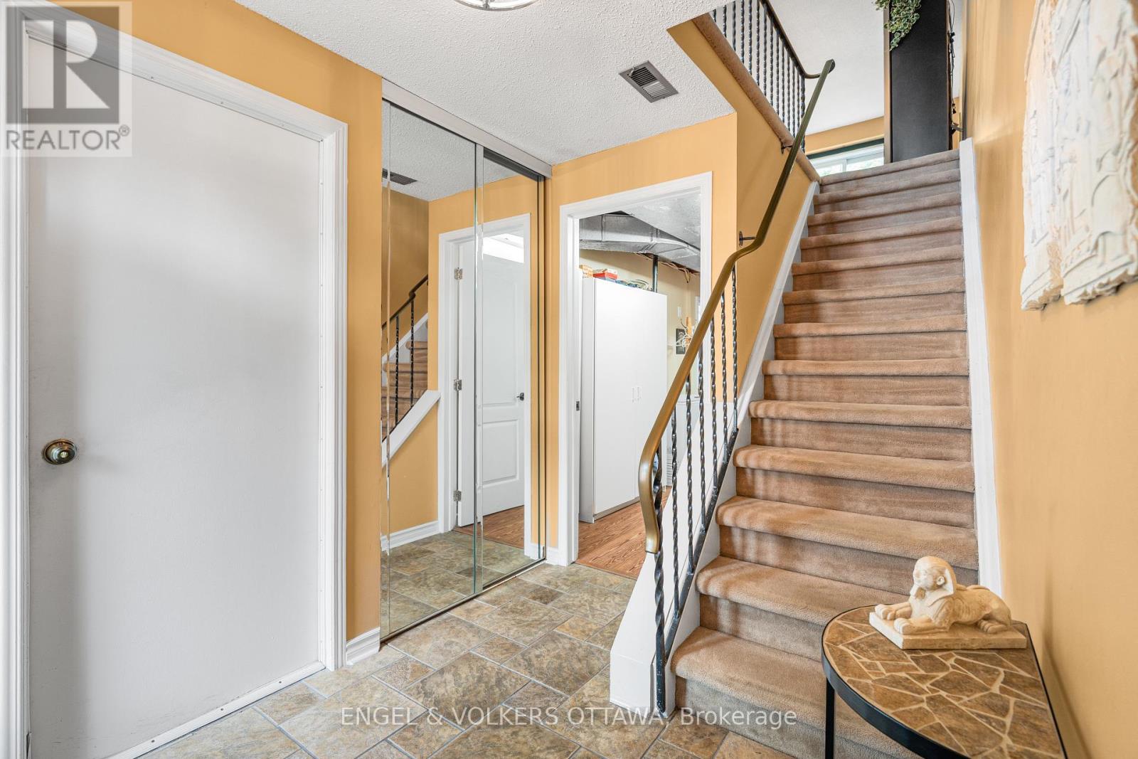 34 - 1793 AXMINSTER COURT, Ottawa — photo 6