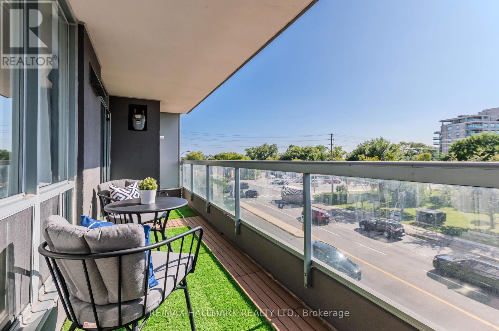 #308 906 SHEPPARD AVENUE W - 19