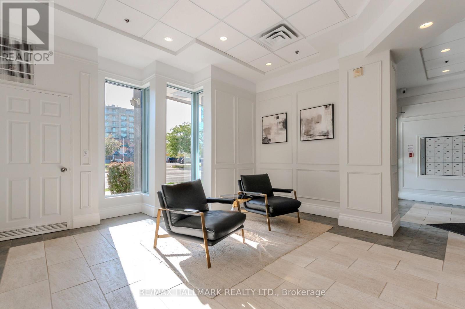 #308 906 SHEPPARD AVENUE W - 26