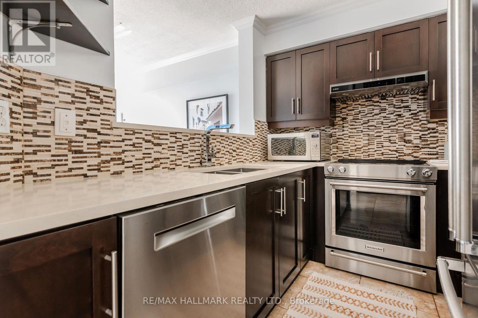 #308 906 SHEPPARD AVENUE W - 9