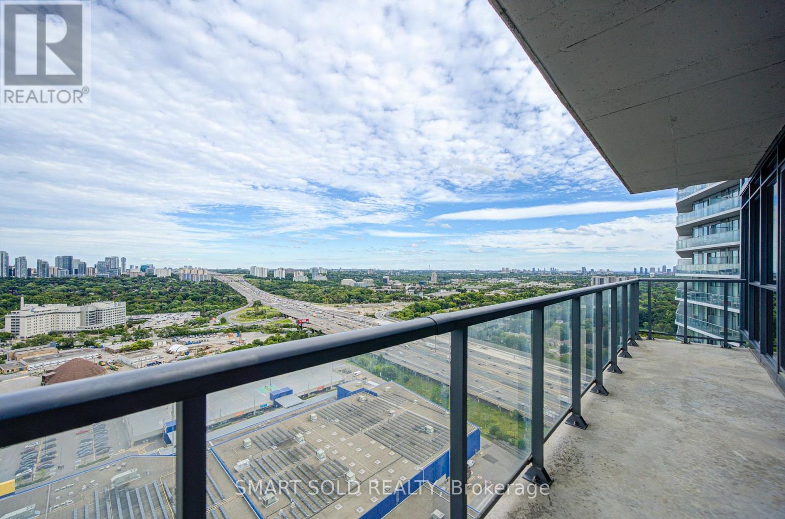 #3208 121 MCMAHON DRIVE - 37