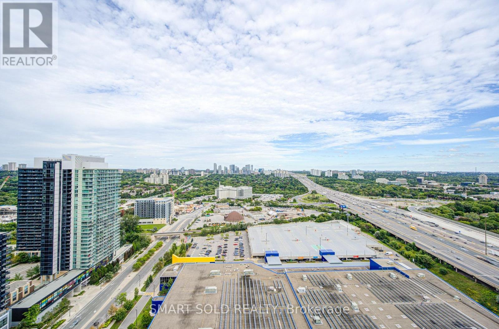 #3208 121 MCMAHON DRIVE - 40