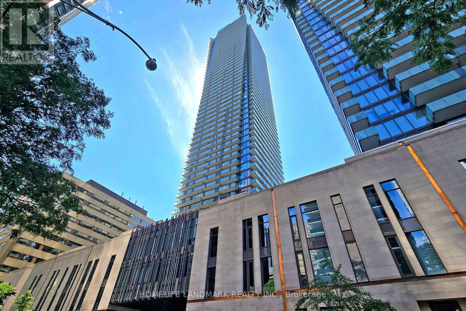 Photo of 1080 Bay Street