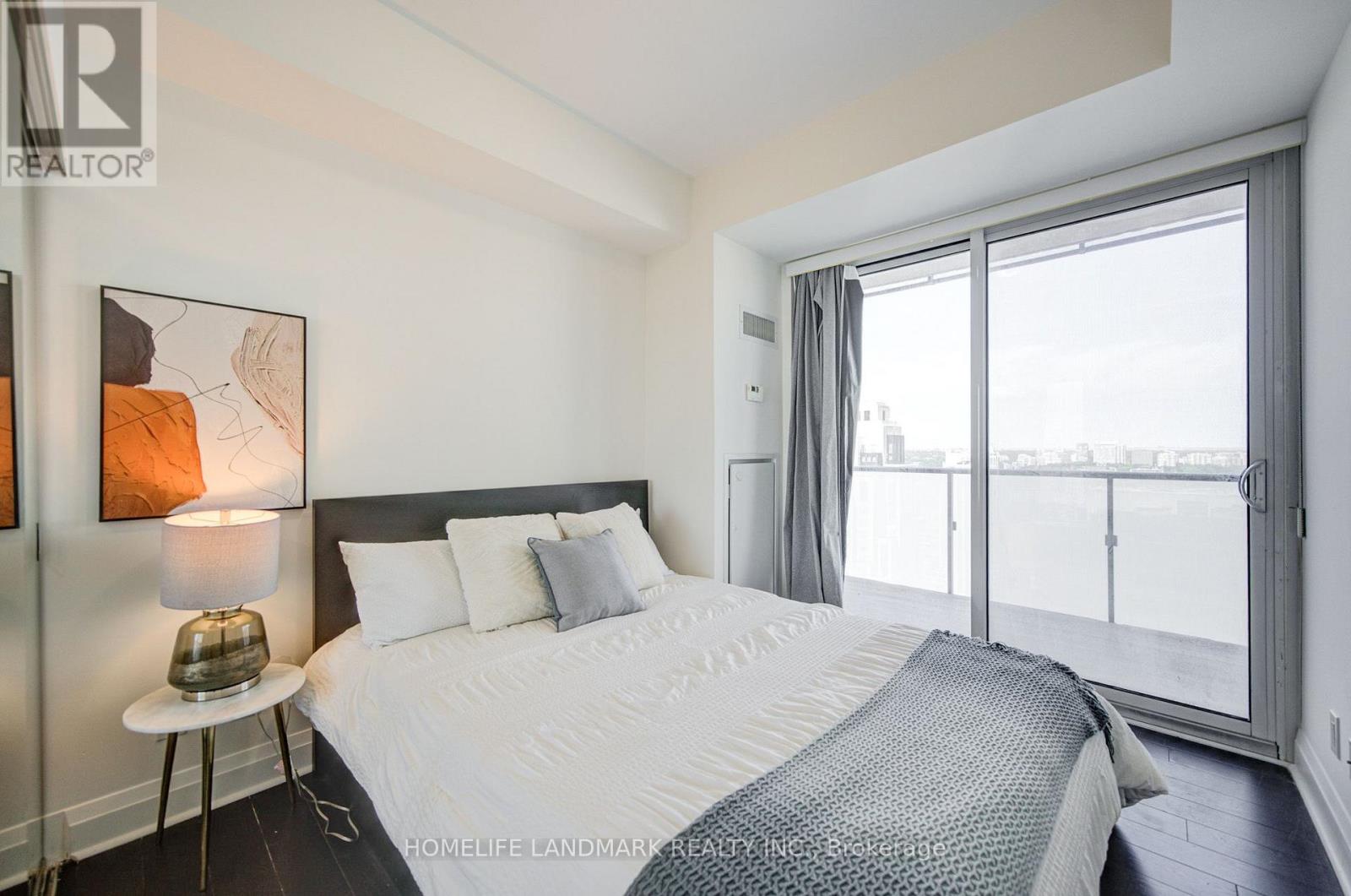#3410 1080 BAY STREET - 26