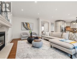 Living room - 131 Estelle Avenue, Toronto, ON M2N5H6 Photo 10