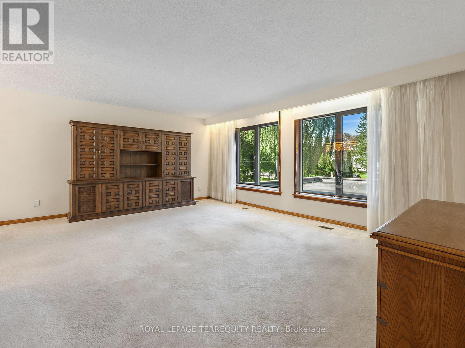 43 ZAPH AVENUE - 21
