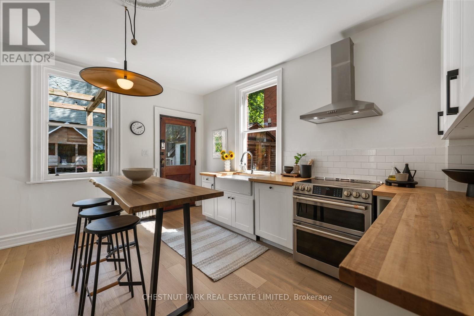 139 HAMMERSMITH AVENUE - Image 15