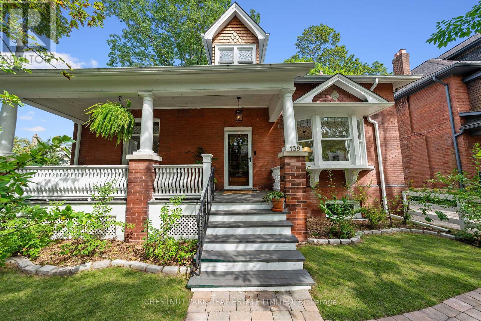 139 HAMMERSMITH AVENUE - 2