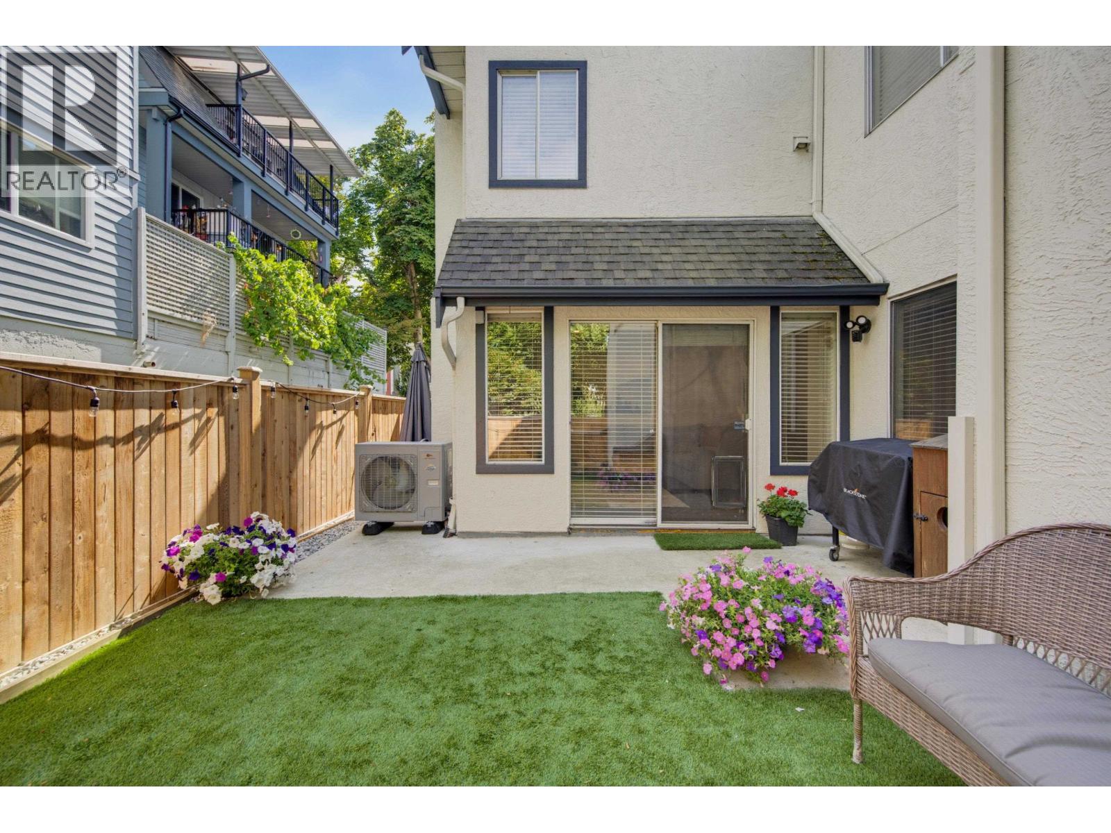 4 4890 48 AVENUE, Delta