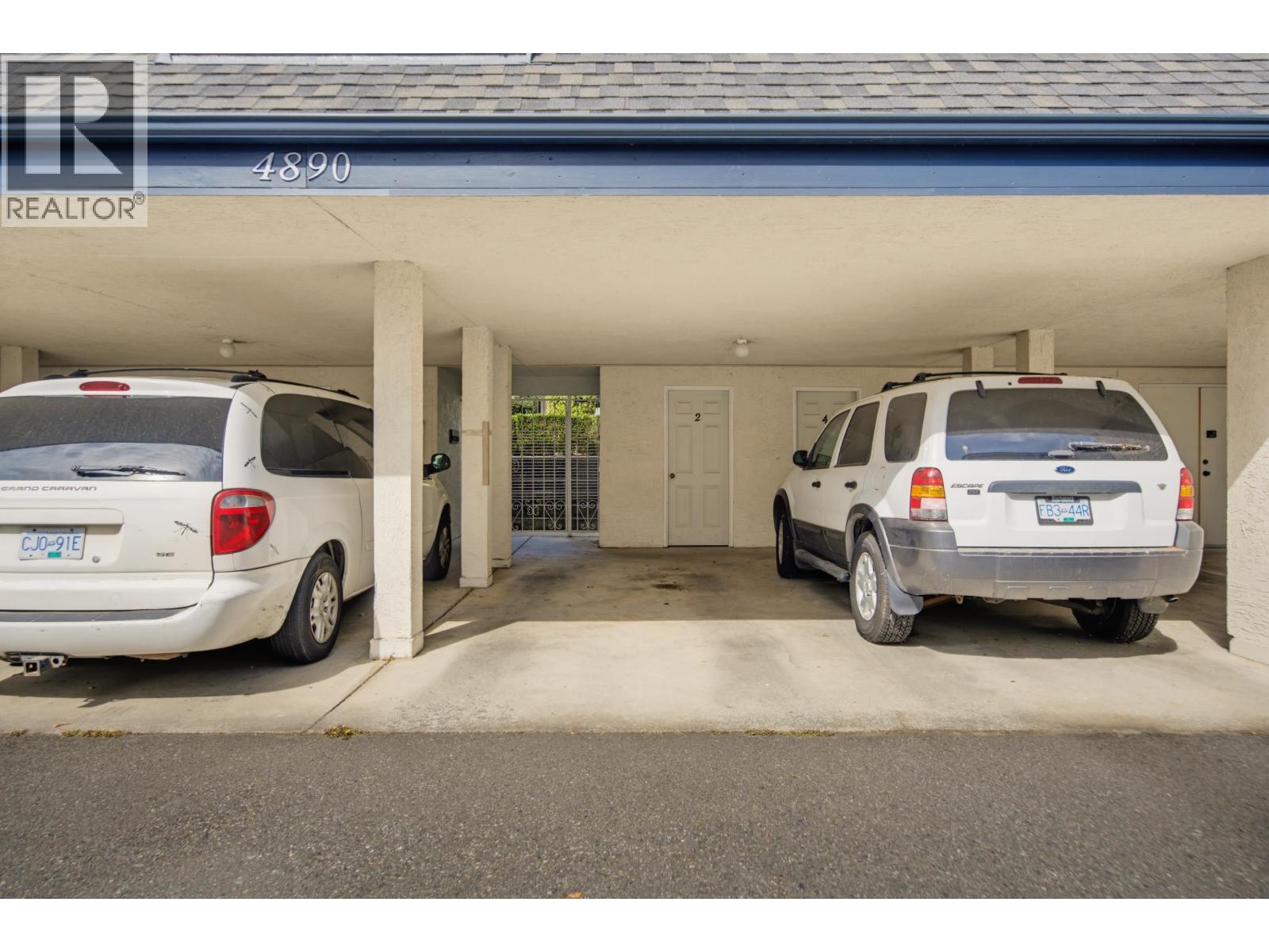 4 4890 48 AVENUE, Delta