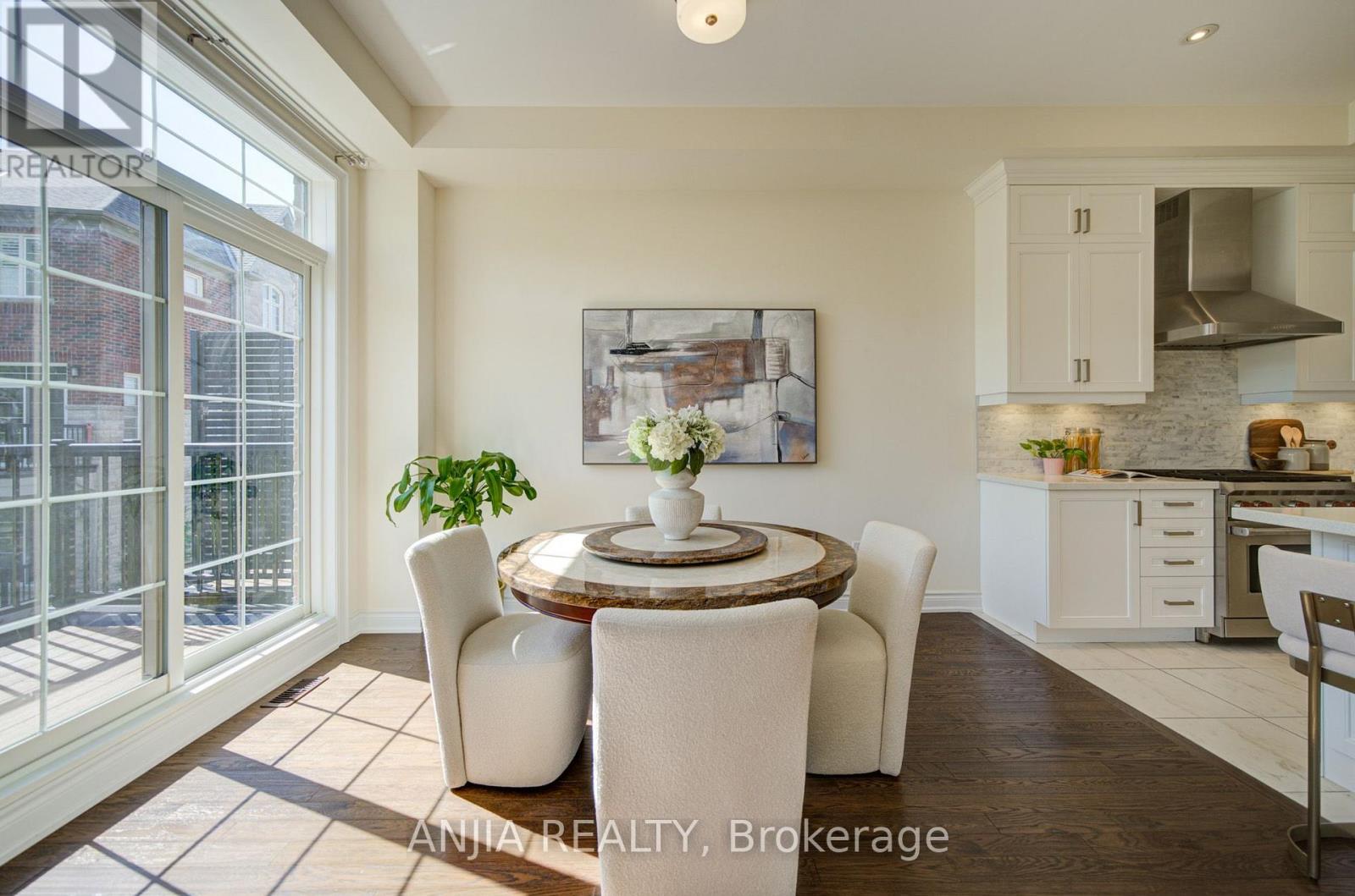 7 BEAUFORT WAY - Image 27