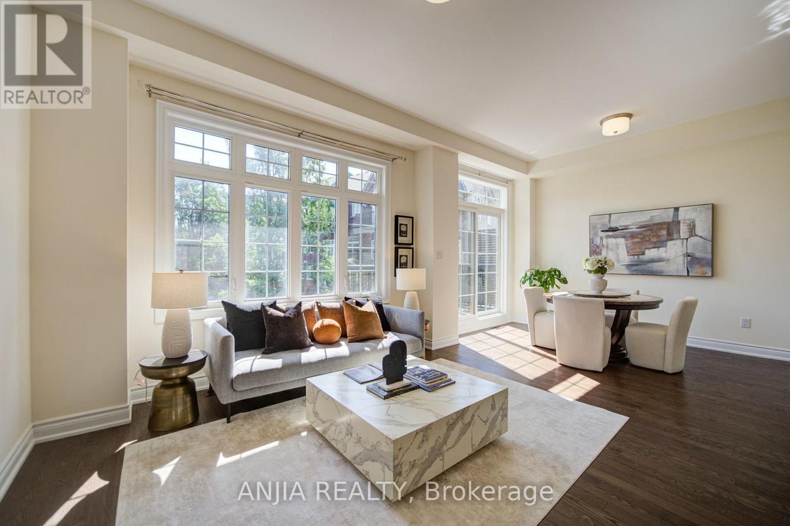 7 BEAUFORT WAY - Image 29