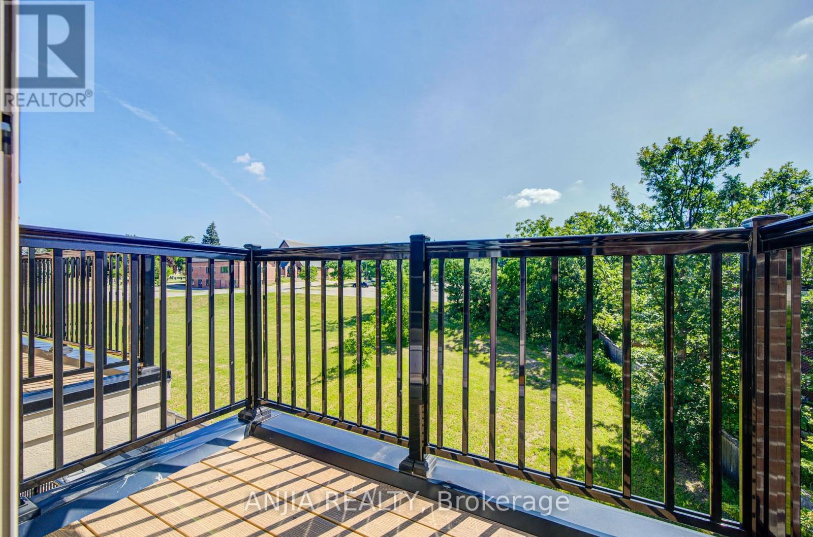 7 BEAUFORT WAY - Image 35