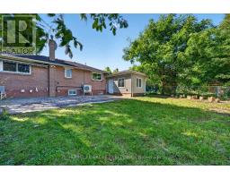 2 Aurora Heights Drive, Aurora, ON L4G2W4 Photo 16