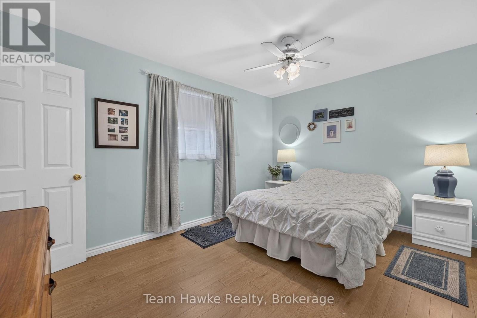 255 HANLY STREET - 24