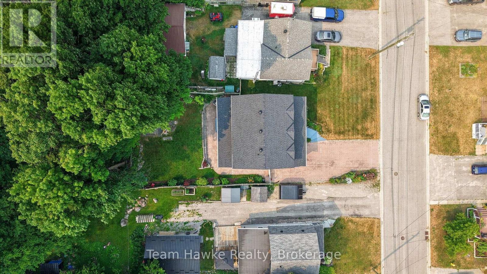 255 HANLY STREET - Image 46