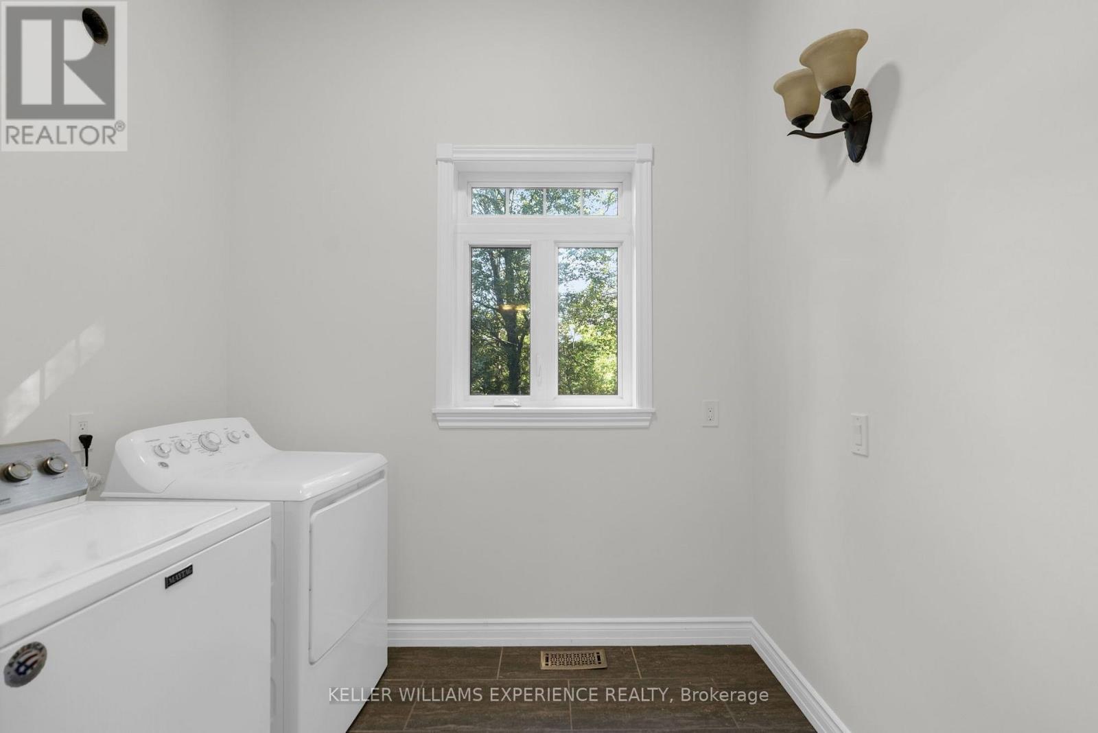 229 SUNNIDALE ROAD - Image 12