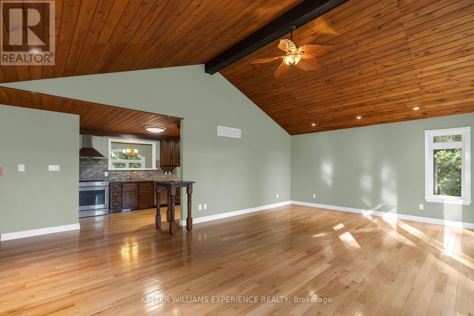 229 SUNNIDALE ROAD, Wasaga Beach — photo 6