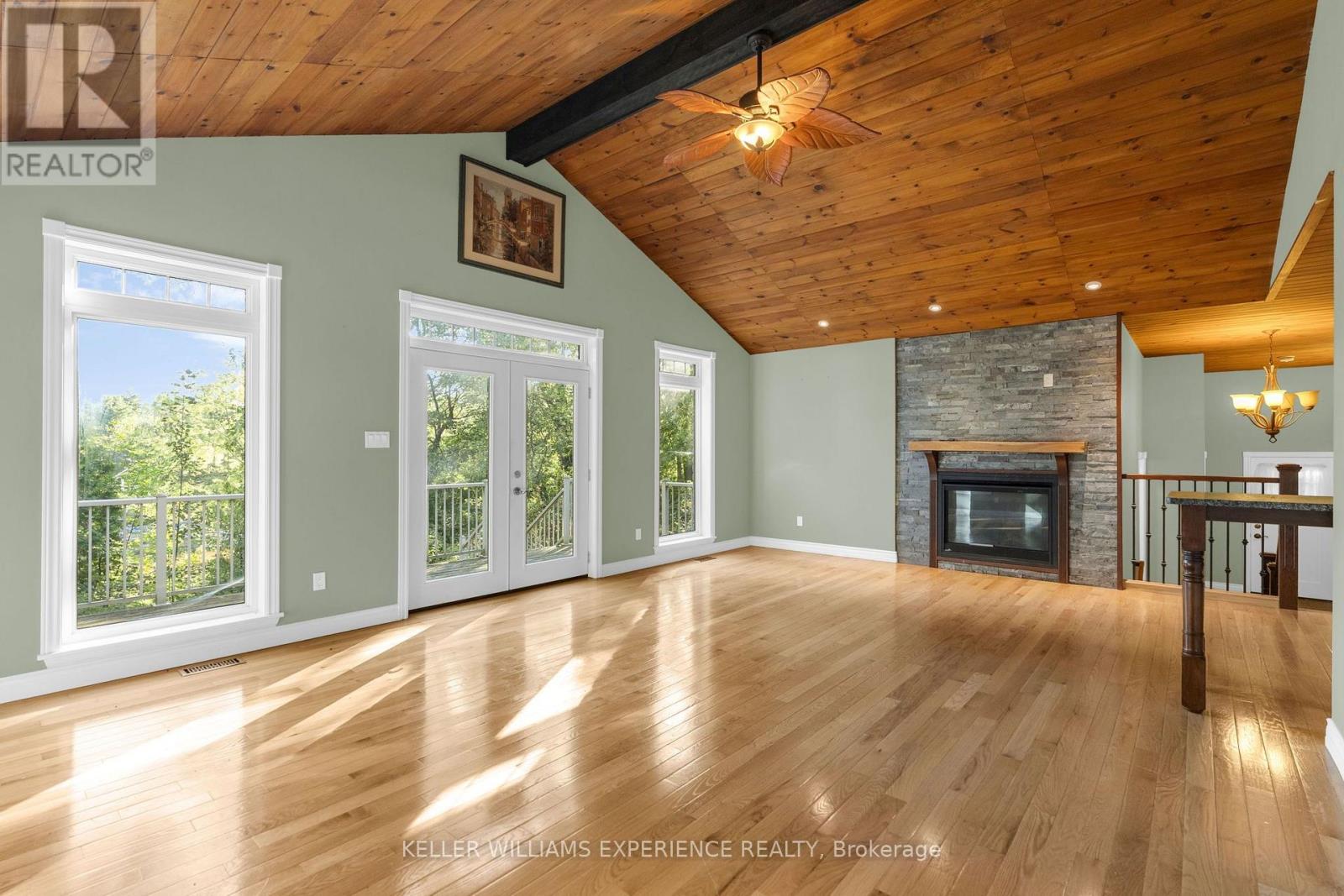 229 SUNNIDALE ROAD, Wasaga Beach — photo 8