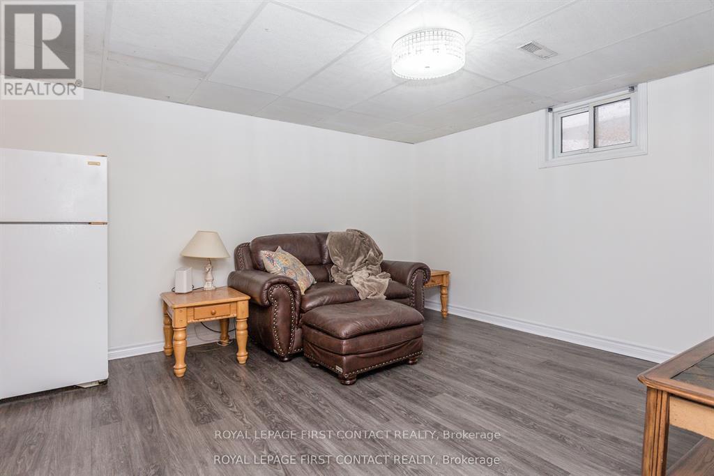 3 OREN BOULEVARD - 36