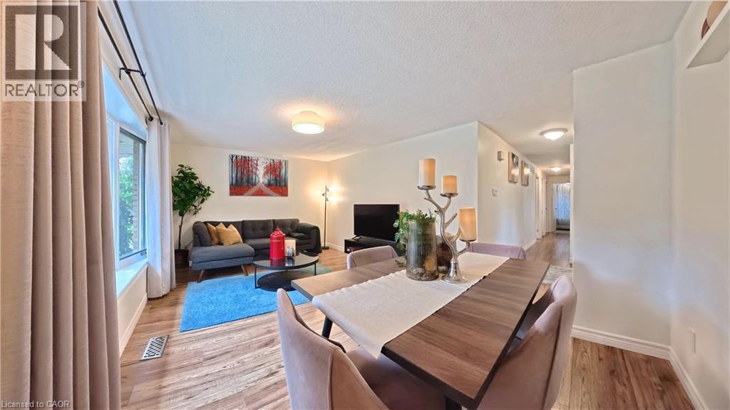 380 GRANGEWOOD Drive — photo 3