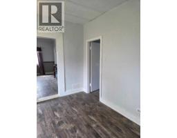 206 1 Avenue E, Foremost, AB T0K0X0 Photo 7