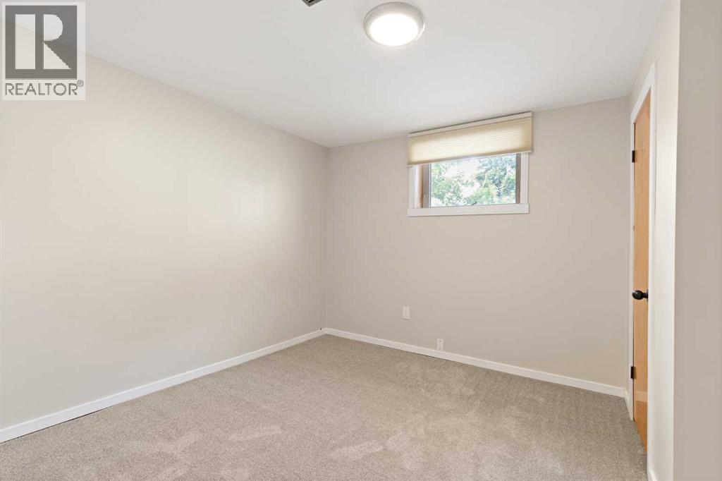 406 5 Street SE - Image 37