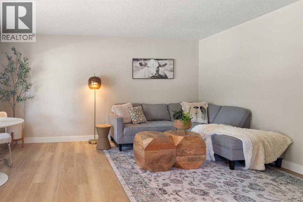 406 5 Street SE - Image 10