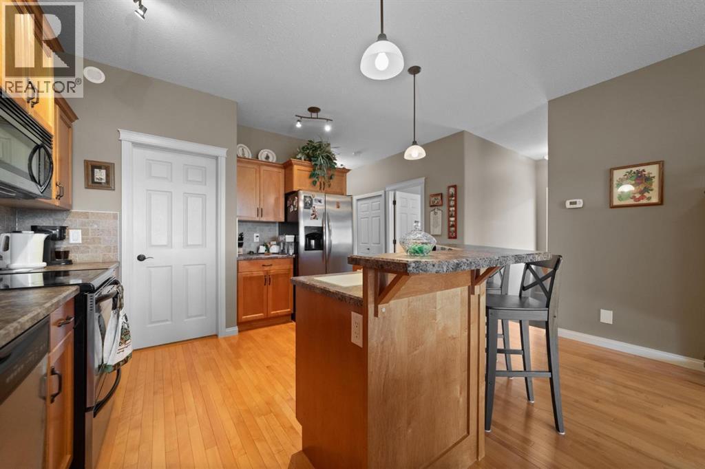 3807 75 Street - 10