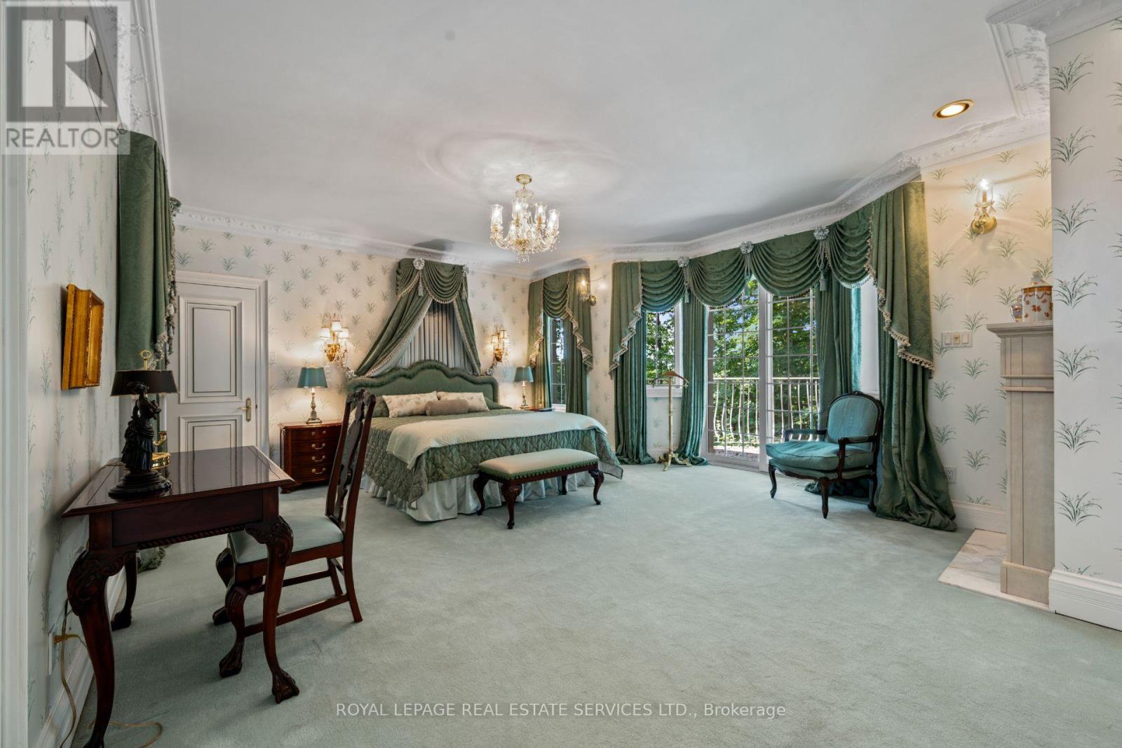 7 THE GREEN PINES - Image 22