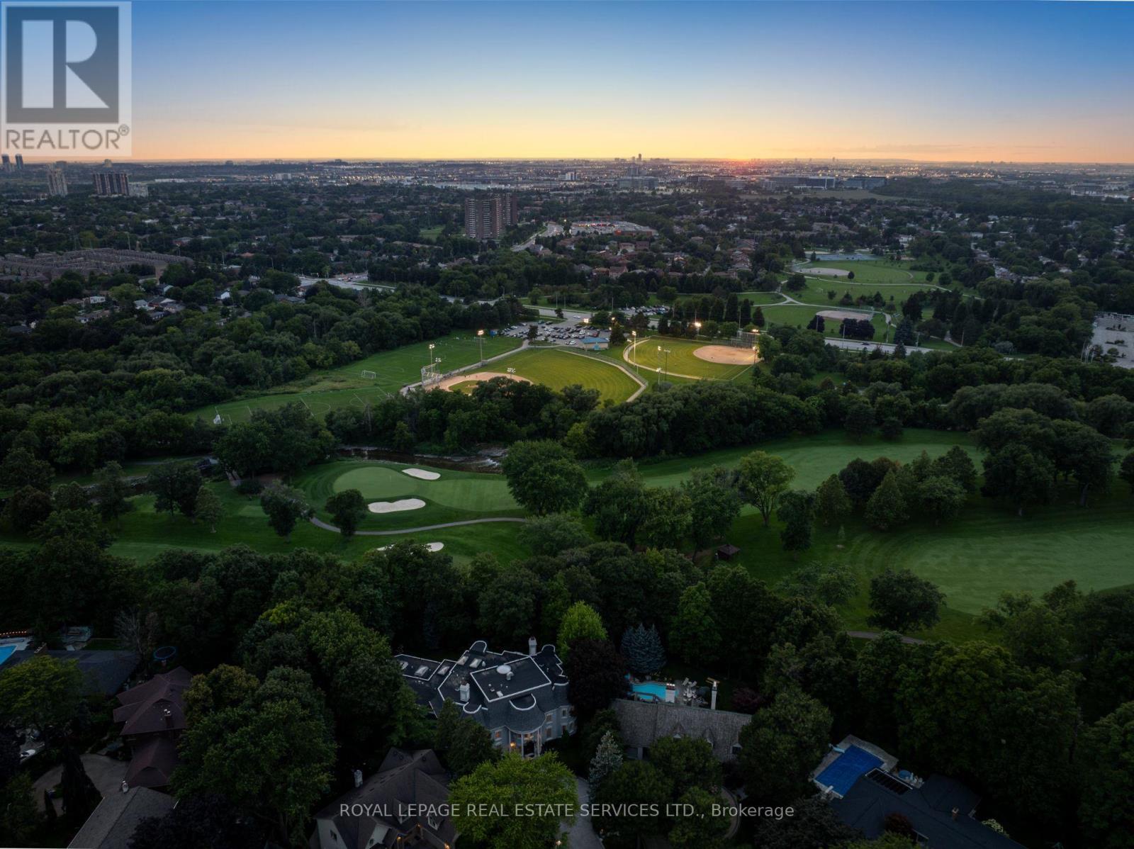 7 THE GREEN PINES - 50