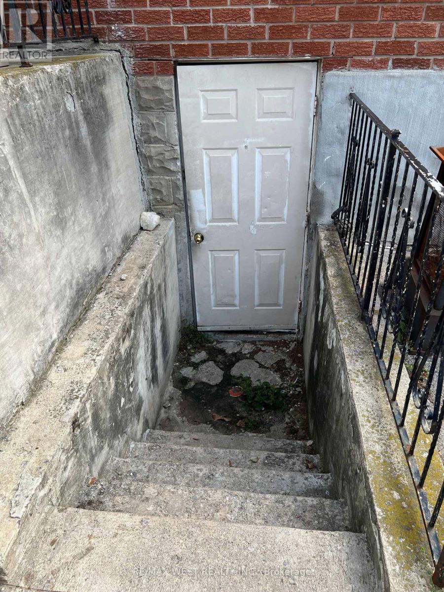 165 THIRTIETH STREET - 3