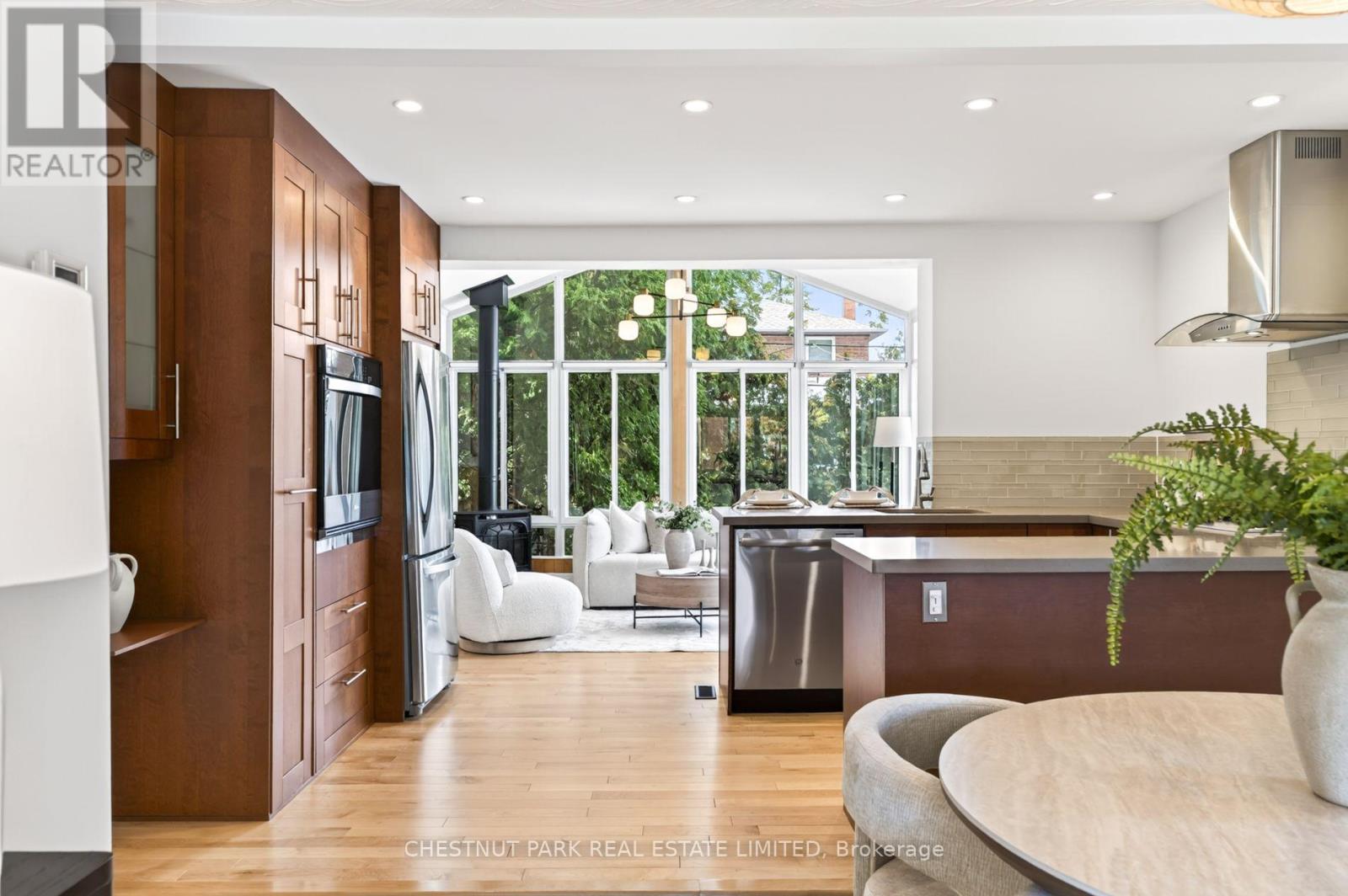 64 PASADENA GARDENS - 8