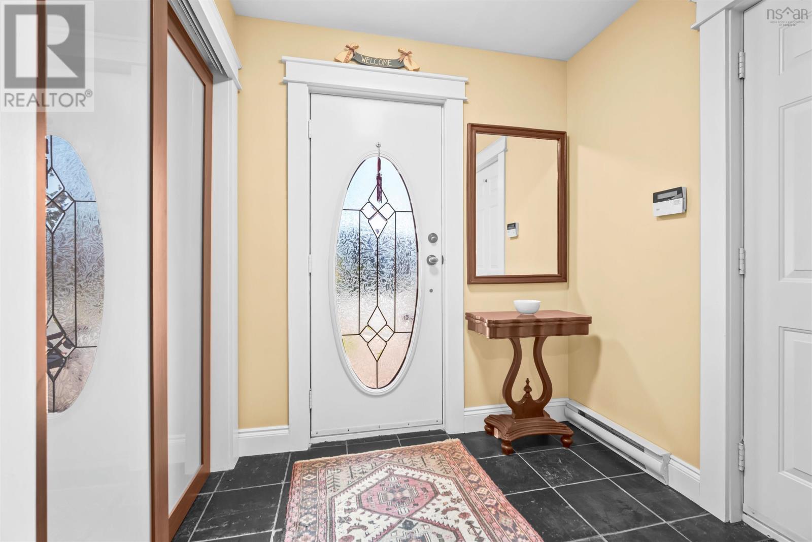 7 Compass Rose Court, Bedford — photo 4